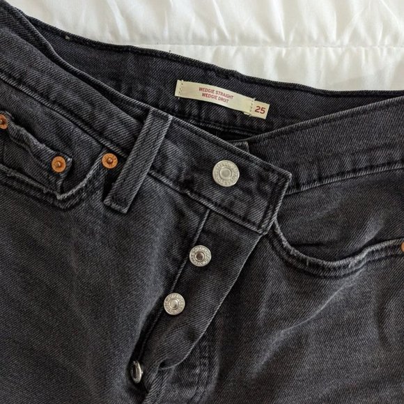 LEVIS WEDGIE STRAIGHT JEAN - Picture 2 of 4